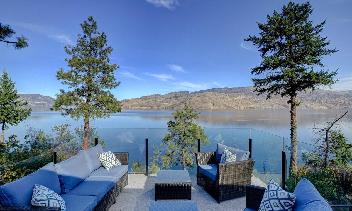 Central Okanagan House | The Osprey's Nest