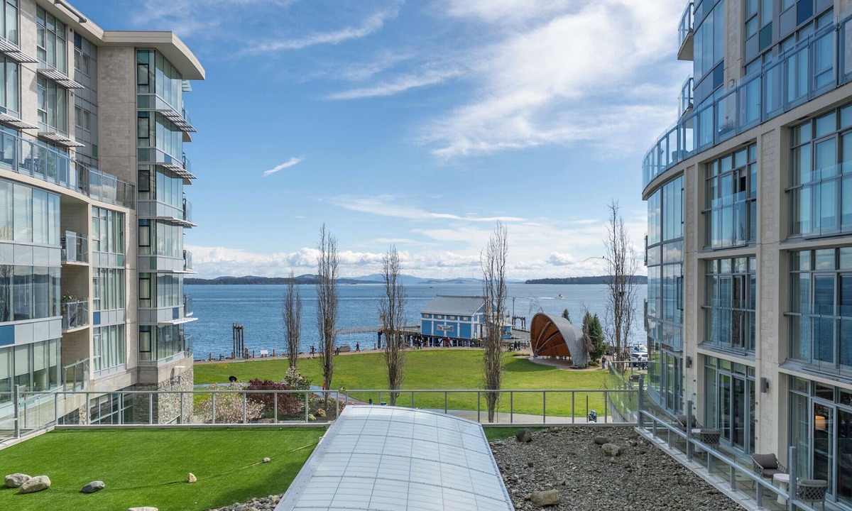 Booktown Hotel | The Sidney Pier Hotel