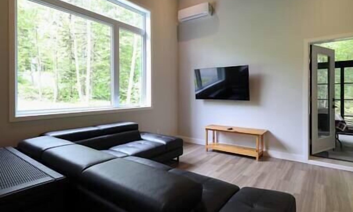Coaticook House | The Striped Owl - Chalet in nature