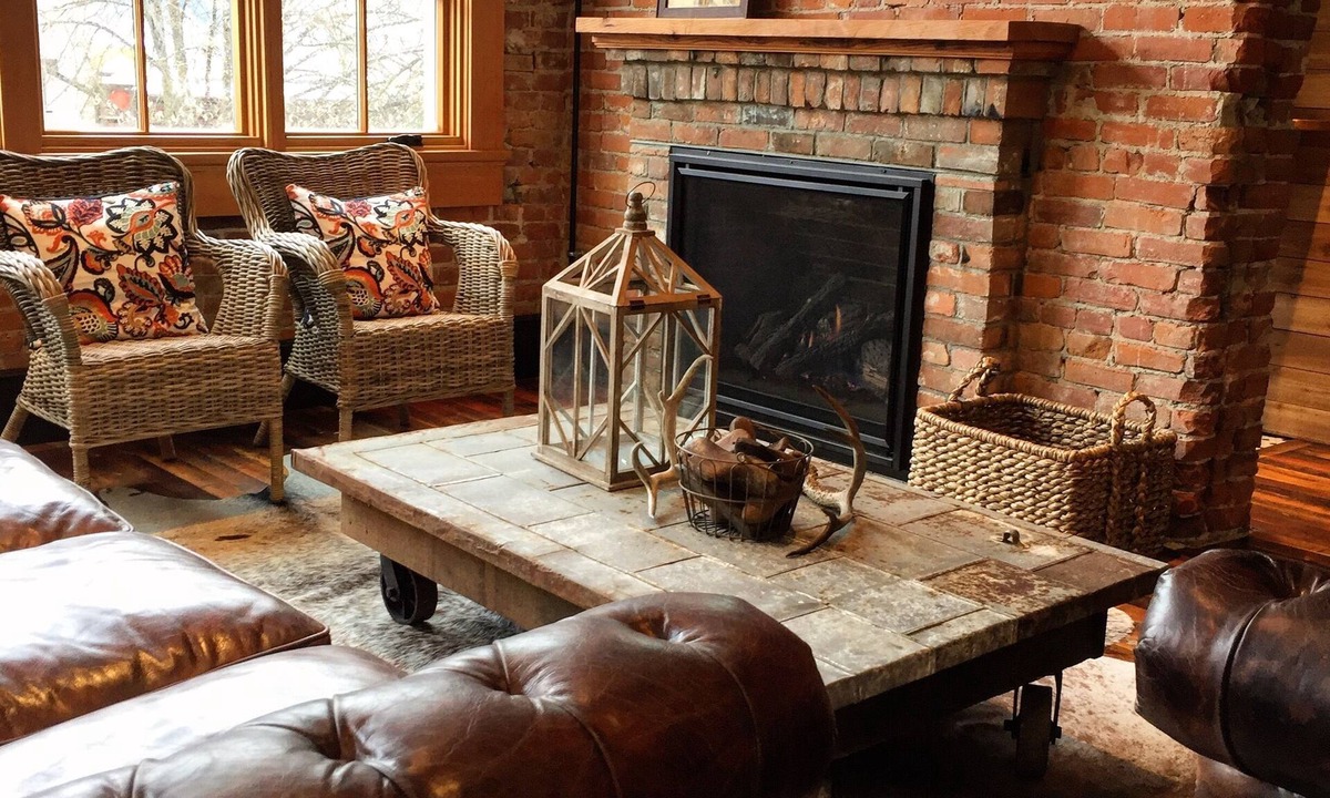Nelson Apartment | The Tremont Loft- Historic Downtown Luxury