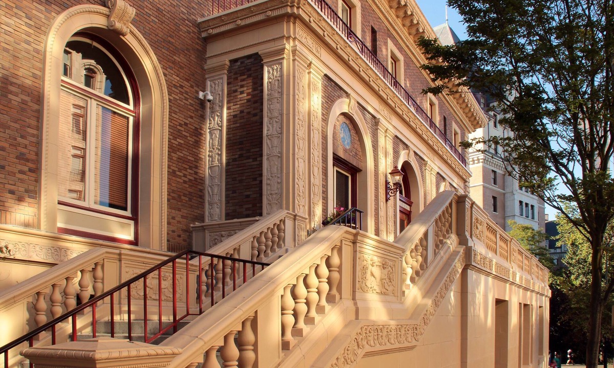 Downtown Victoria Hotel | The Union Club of British Columbia
