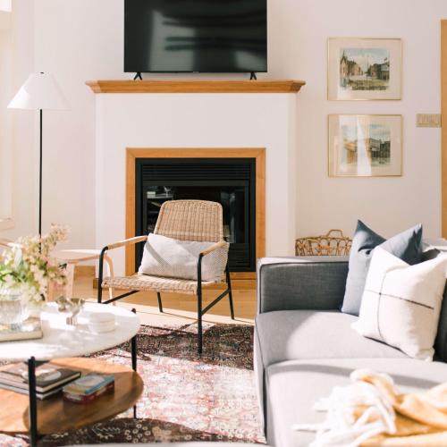 Frontenac Ski Chalet | The Wolfe Lake House - Great Wifi by Westport