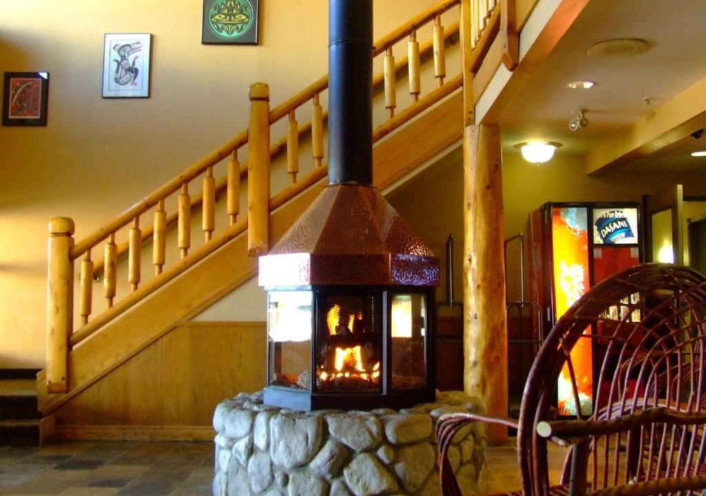 Whitehorse Hotel | The Yukon Inn