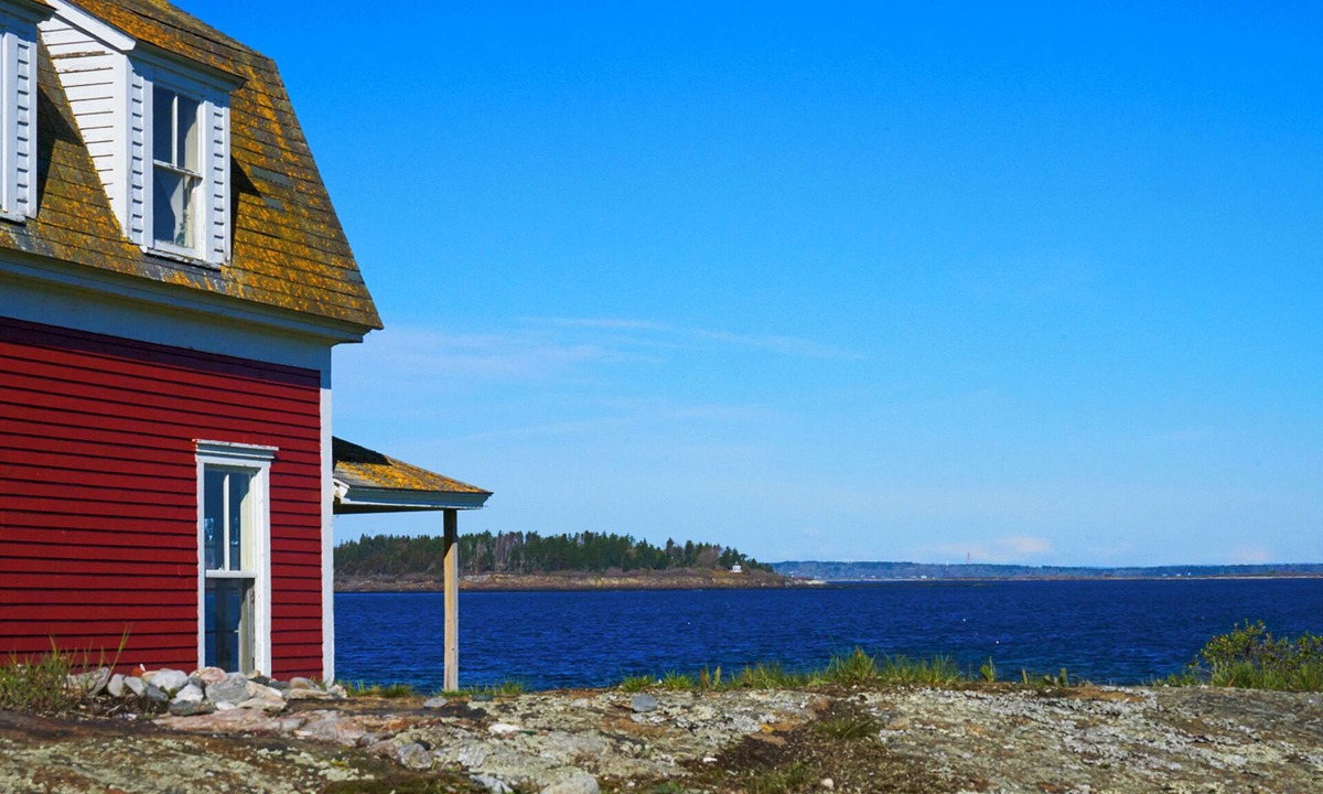 Bailey Island Cottage | THIS IS THE PLACE - Intimate cottage with oceanfront views and AC!