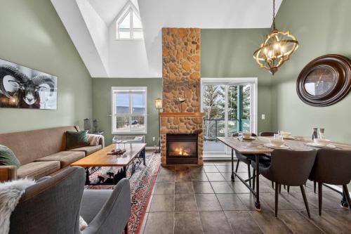 East Kootenay Apartment | Top Floor with Loft | Pool | Mountain Views (NEW LISTING!)