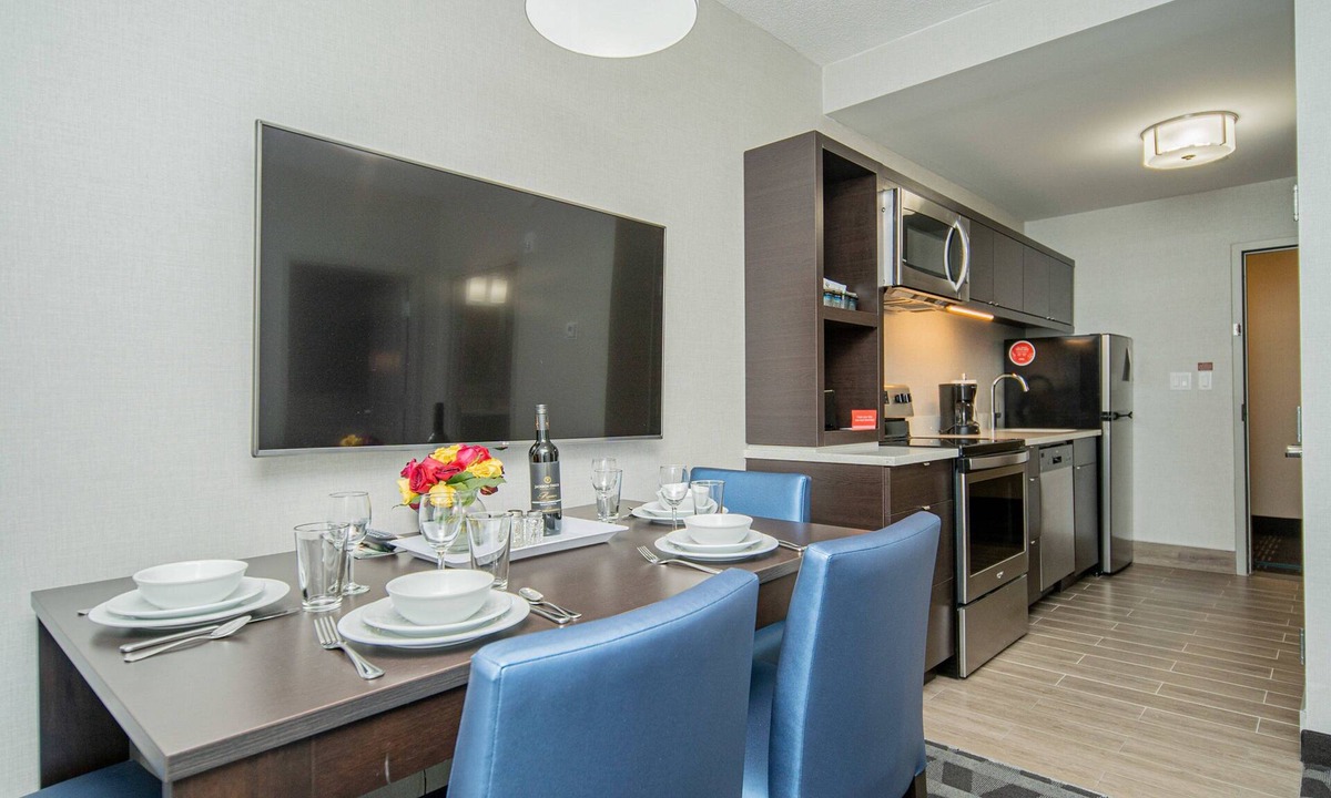 Brantford Hotel | TownePlace Suites by Marriott Brantford and Conference Centre