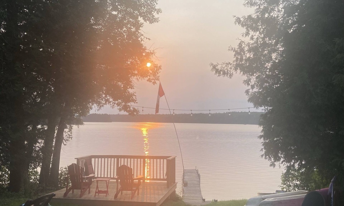 Rideau Lakes Cottage | Tranquil 3 bedroom waterfront cottage on private lake!