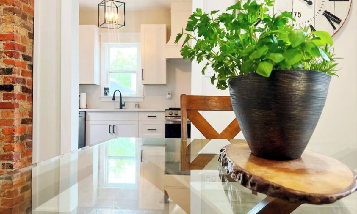 Walkerville House | Trendy Home - Historic Walkerville Distillery District