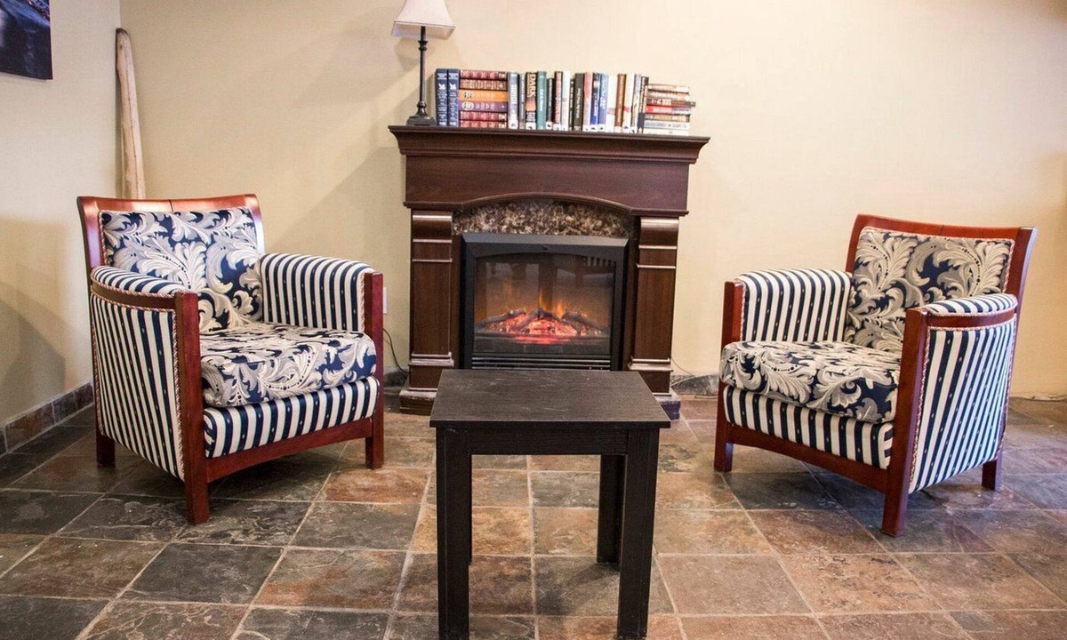 Tumbler Ridge Hotel | Tumbler ridge hotel and suite