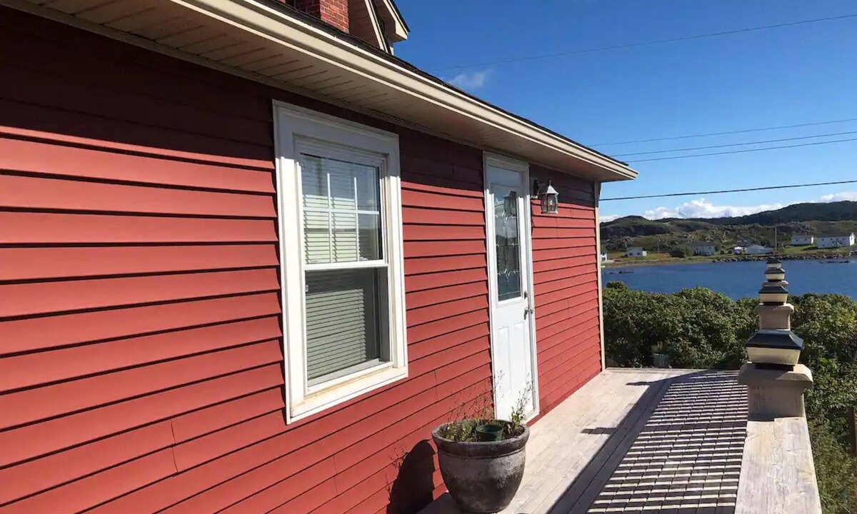 Twillingate House | Twillingate Little Suite w/Ocean & Garden View
