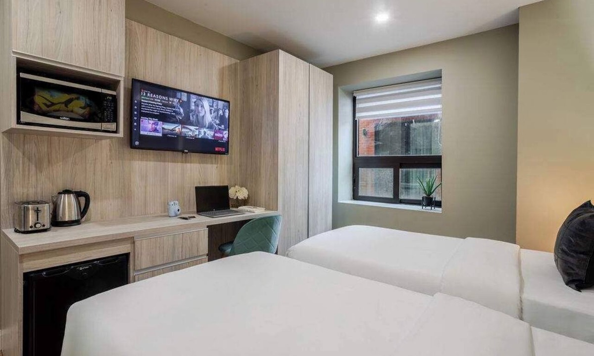 Gay Village Hotel | Twin Vibe – Heart of Montreal