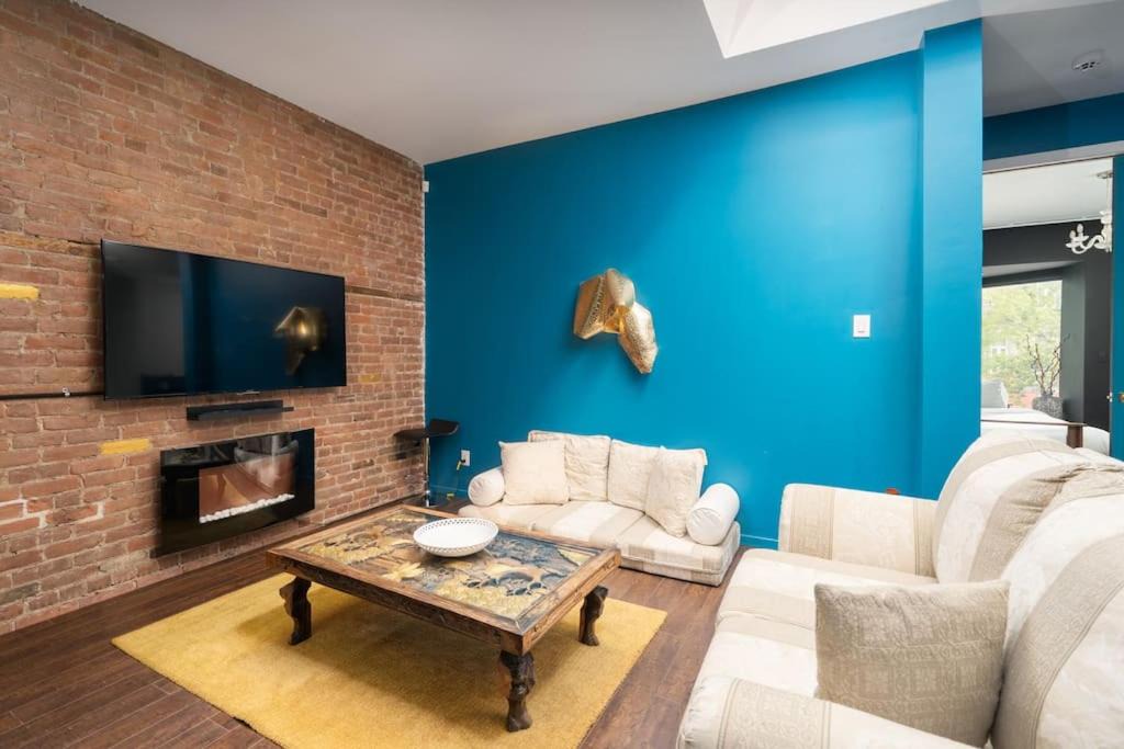 Plateau Mont Royal Apartment | Two bedroom duplex in Plateau Mont-Royal district