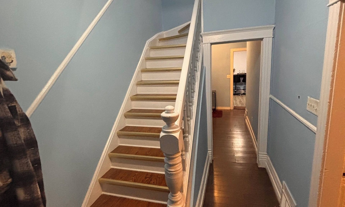 Winnipeg House | Two story House: 3 Bed room 1/5 Bathroom