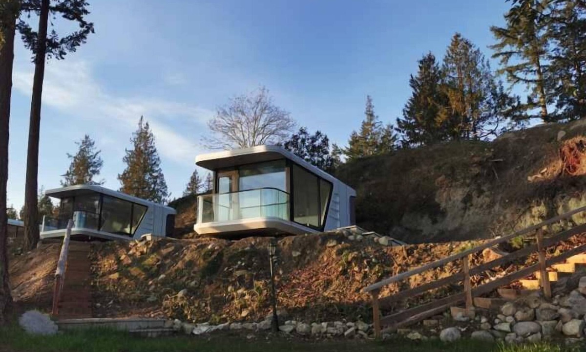 Sliammon Apartment | U3 Seaside Serenity: Seal Bay Glamping Retreat