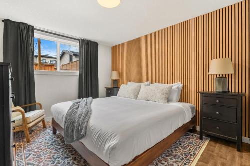 Inglewood House | Urban Hideaway Walk to Shops 3BR 8px