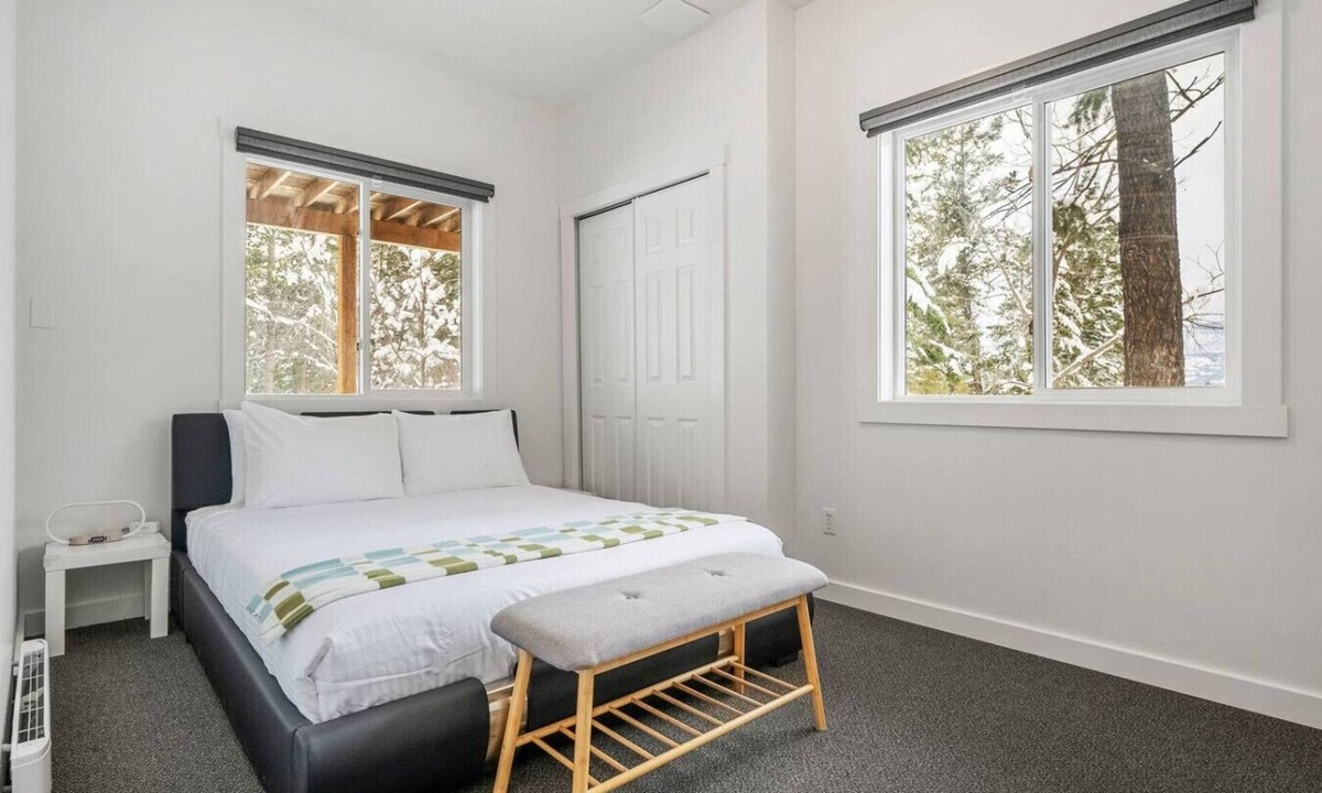East Kootenay Apartment | Valley View Suite | Hot Springs | Central | AC