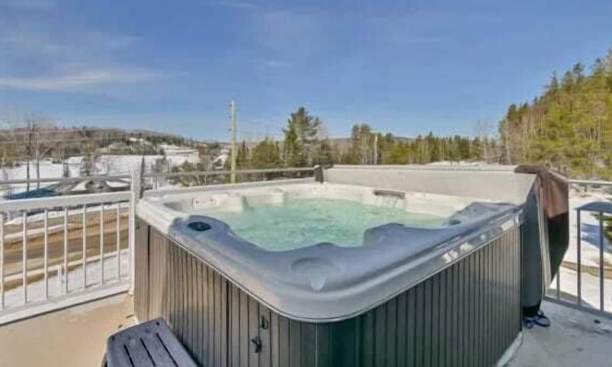 Notre-Dame-de-la-Merci Ski Chalet | Versant Val St-Côme S