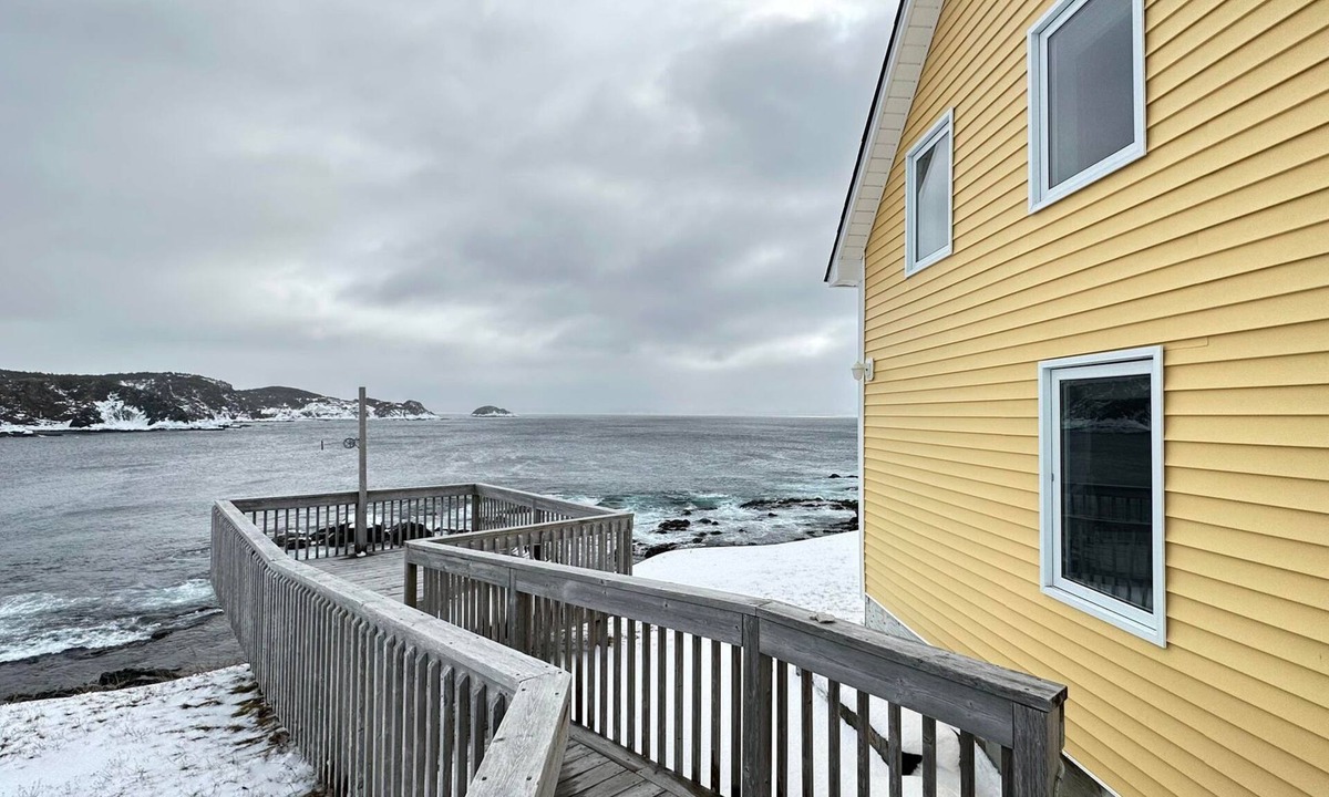 Fogo Cottage | Victoria Cottage - Ocean Front View