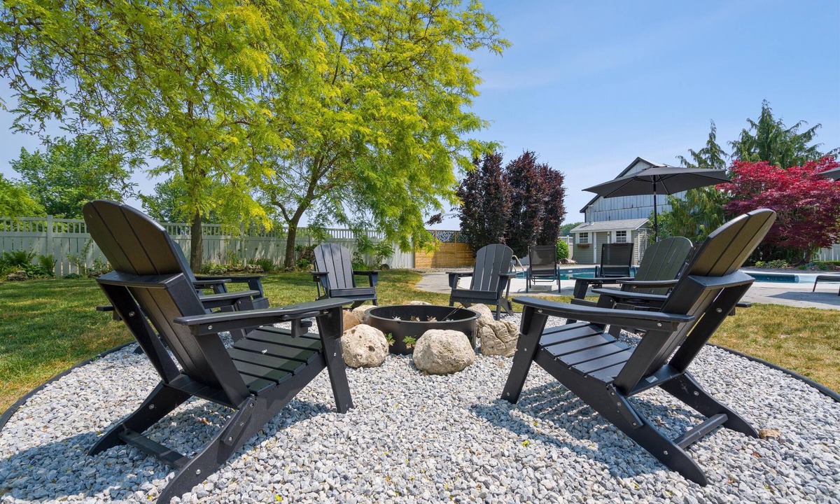 Ruthven House | Walk to Downtown Wine Route Retreat w/Pool
