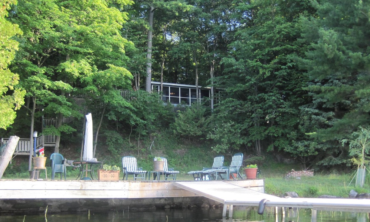 Rideau Lakes Ski Chalet | Walnut Grove- Sand Lake on the Rideau Lakes