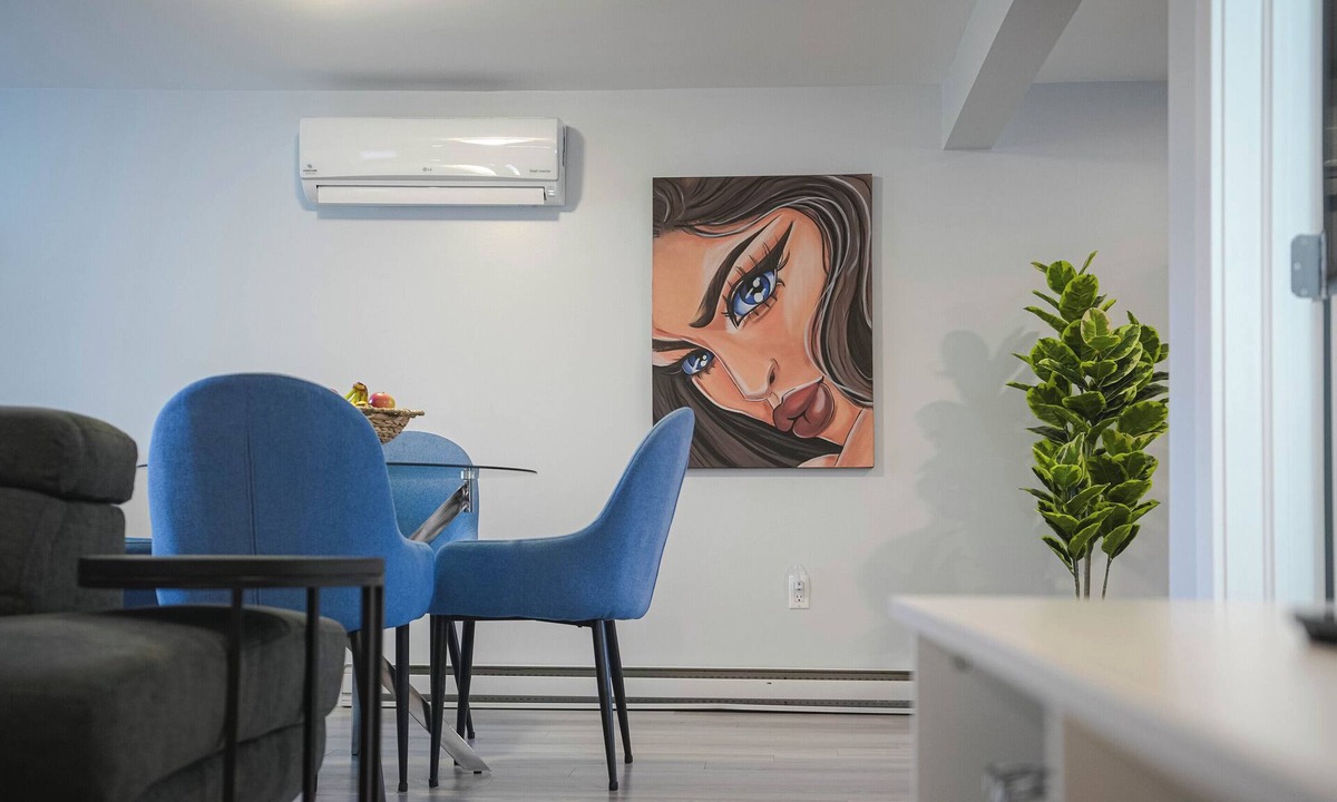 Dieppe Apartment | Warm and Welcoming Basement