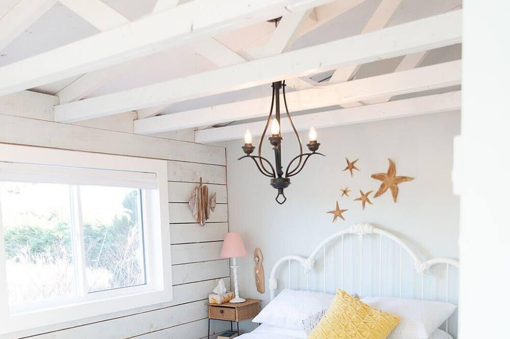 Indian Harbour Apartment | Warm cozy winter get away for two