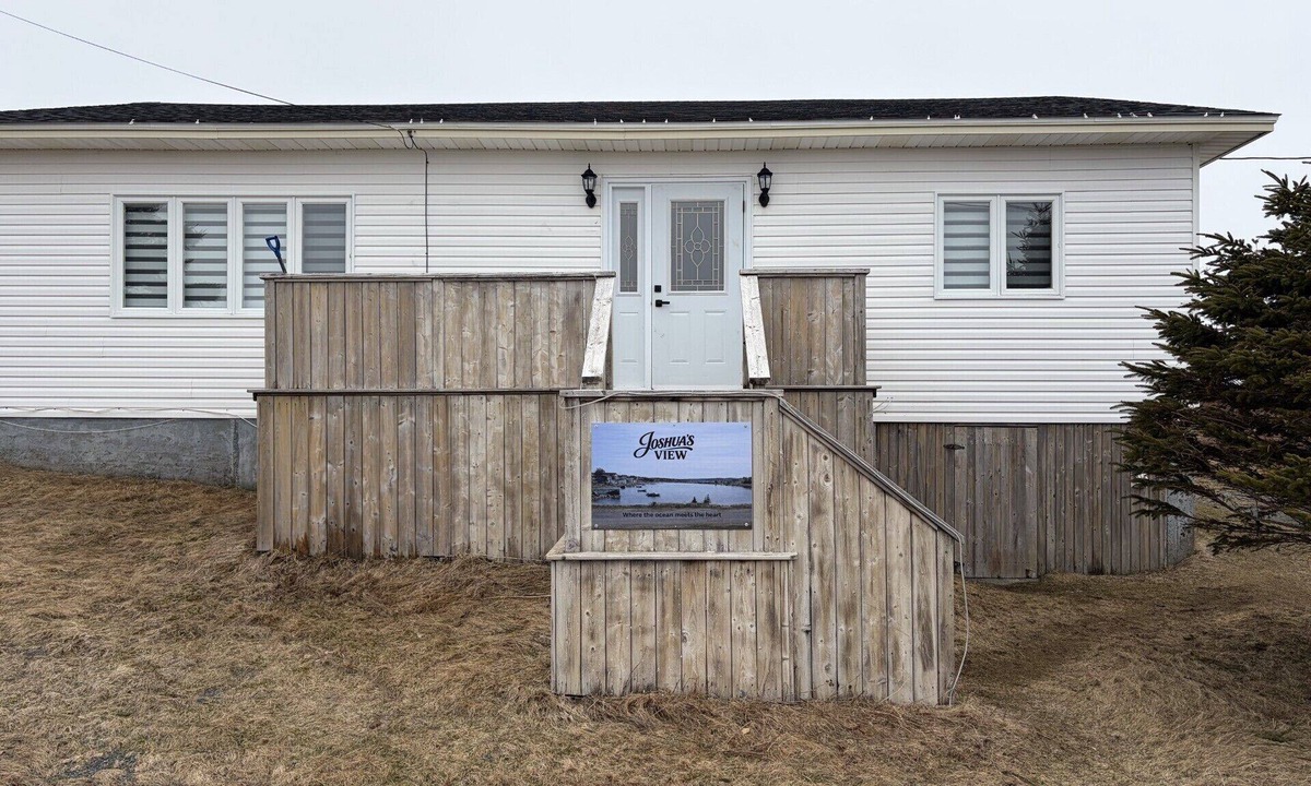 Terra Nova House | Water View and 15 minutes away from most popular attractions.