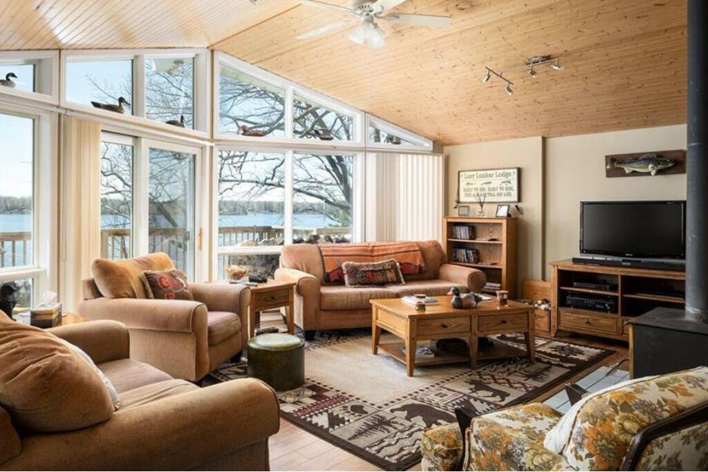 Otonabee-South Monaghan Cottage | Waterfront Island Cottage - 4 Seasons