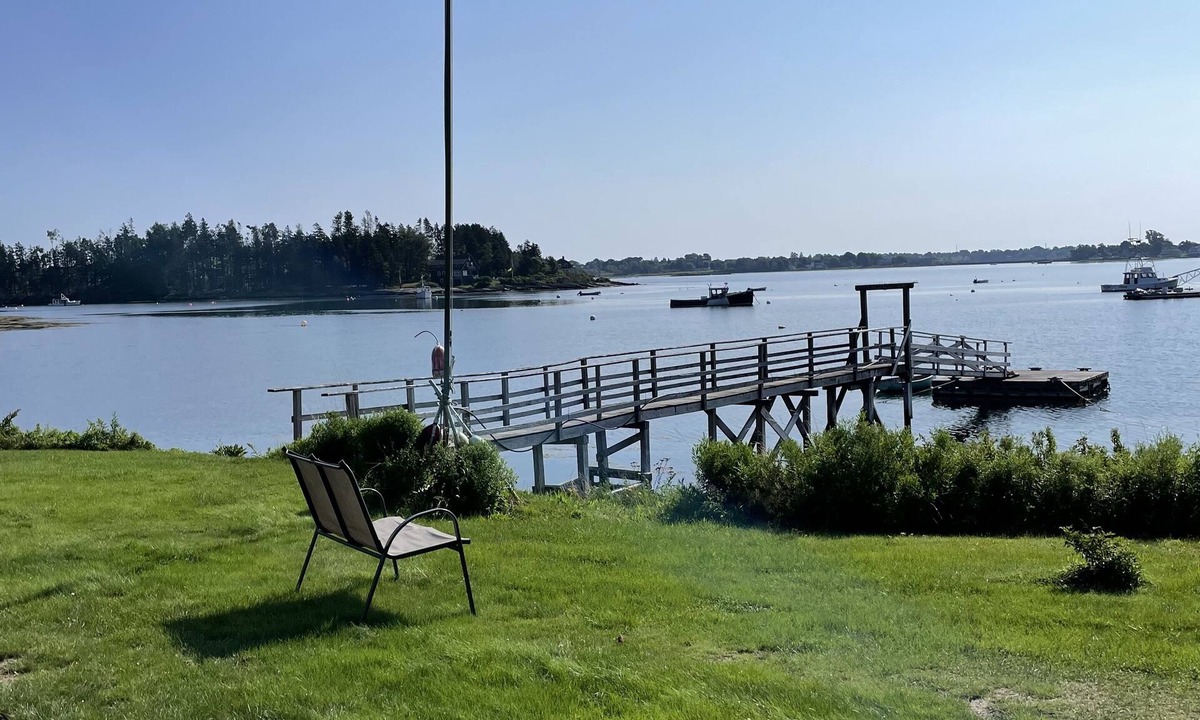 Mid-Coast and Islands House | Waterfront Main House & Guest Cottage- Casco Bay, So. Harpswell.