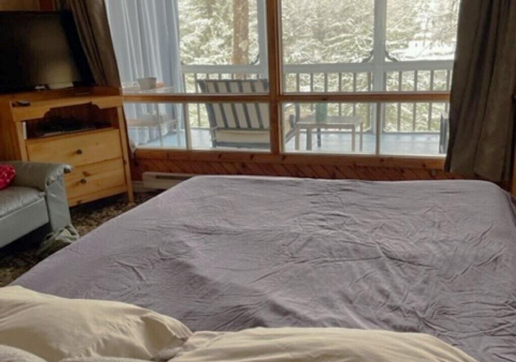Amherst Ski Chalet | Waterfront, Nature and activities