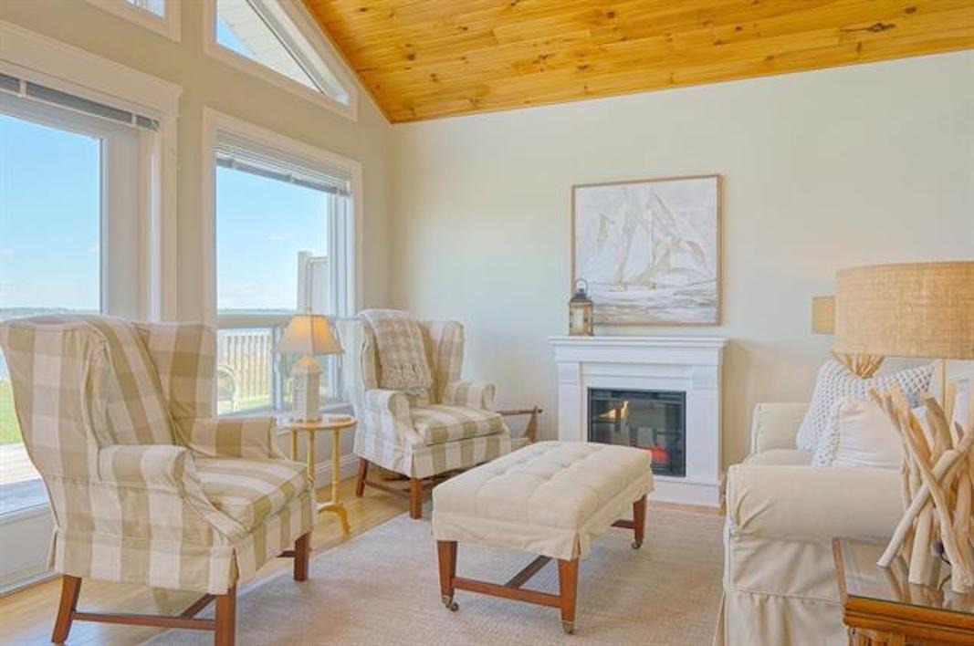 Corran Ban Cottage | Waterfront Oasis on Tracadie Bay