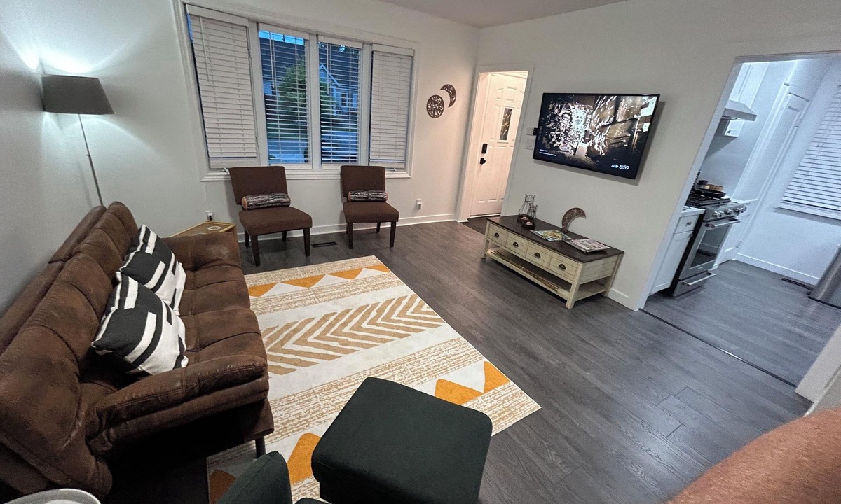 Chatham-Kent House | Weekend Getaway at Willowmac/4 beds/patio/firepit
