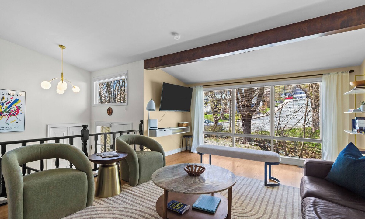 West End House | West End 4BR Stay Patio BBQ Firepit WiFi Parking