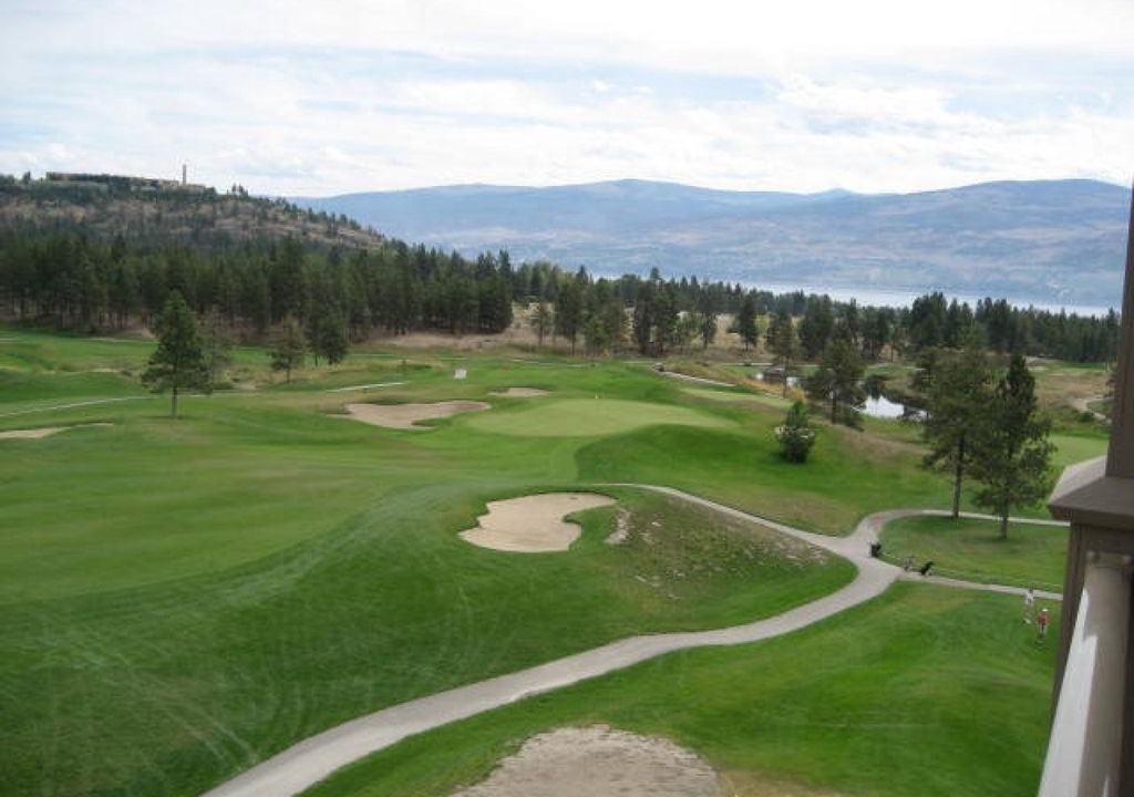 Westbank Apartment | West Kelowna Condo on the Golf Course .