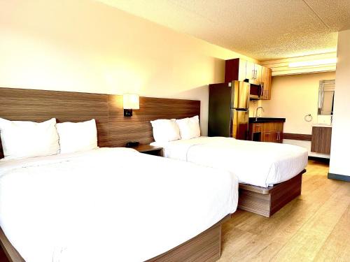 Grande Prairie Hotel | Westport Inn