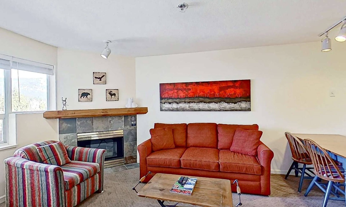 Village North Condo | Whistler - Marketplace Lodge 348