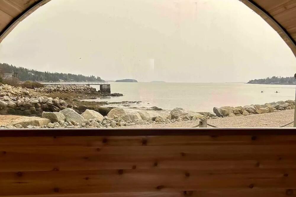 Boutiliers Point Cottage | Wilson's Coastal Club - C2