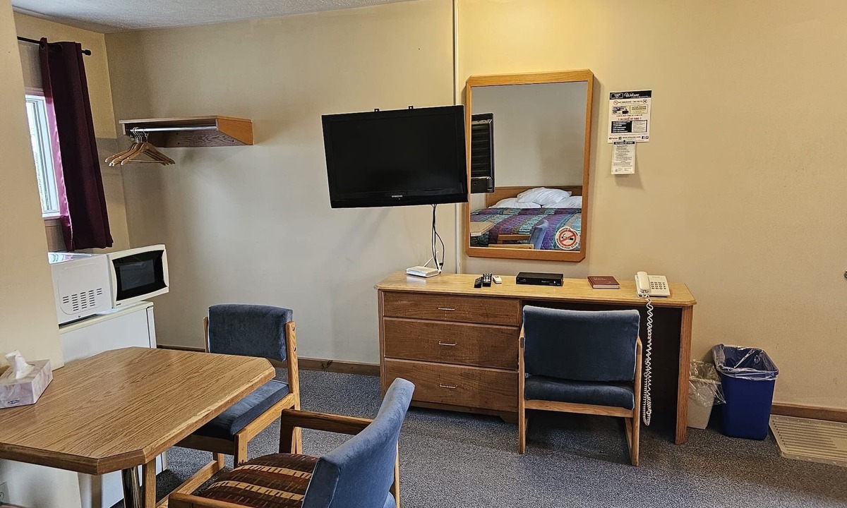 Wingham Hotel | Wingham Motel