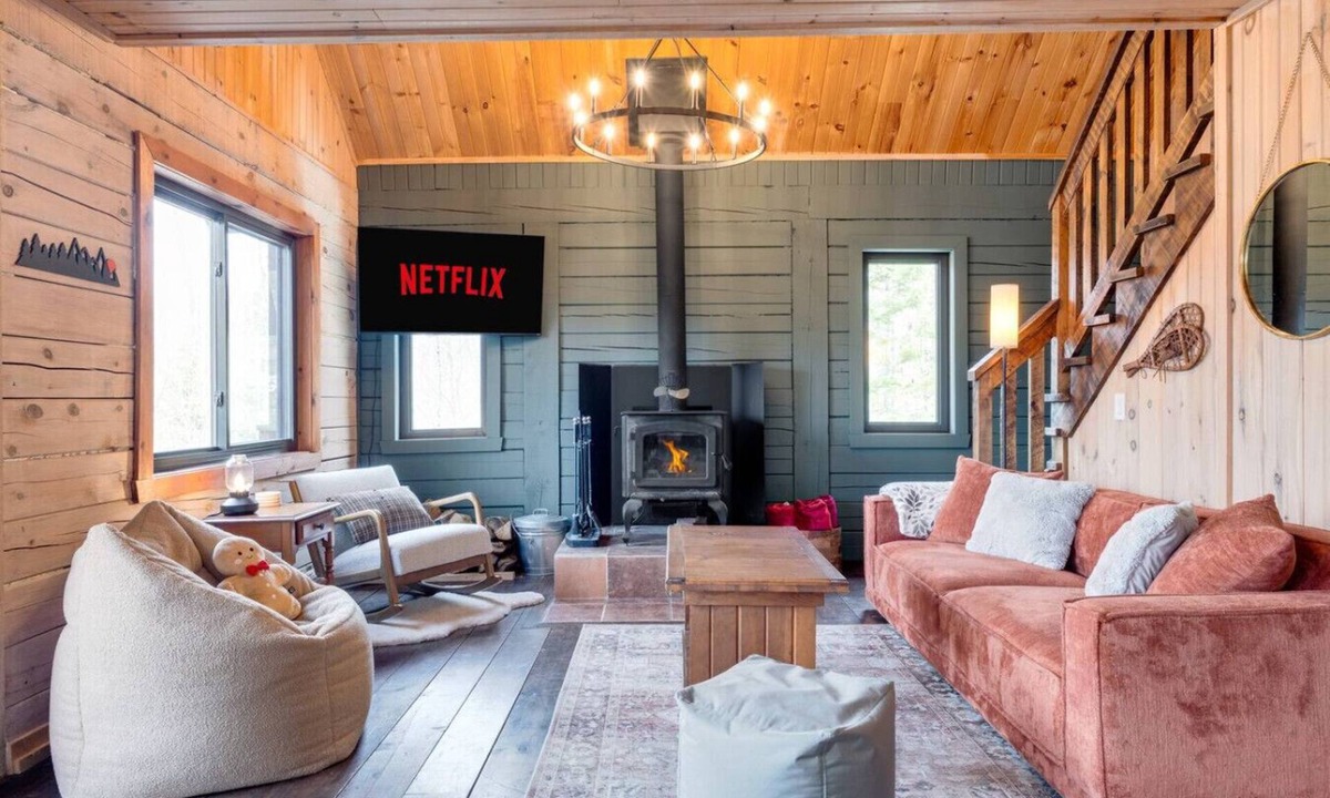 Amherst Cabin | Woodsy Chalet Near Tremblant
