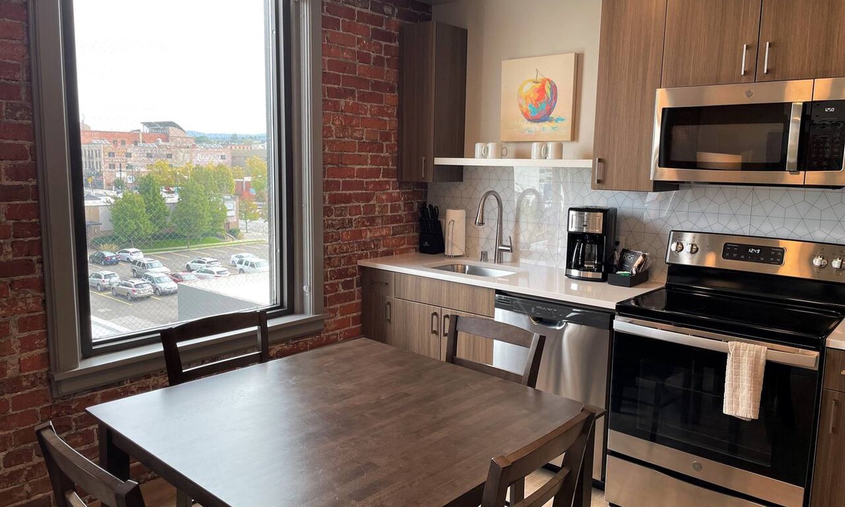 Riverside Apartment | Your Gorgeous 2 Bed Travel Apartment Perfect for The Family
