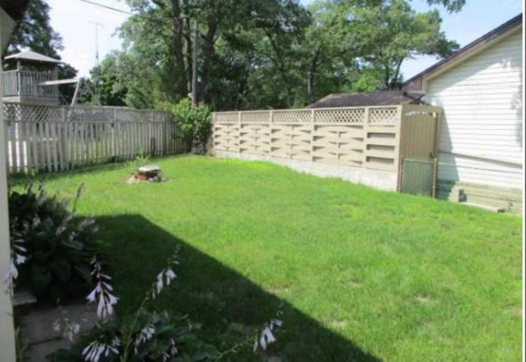 Sarnia House | Your Sarnia City Cottage is waiting for you...
