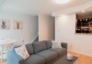 Beautiful Home in King West Village