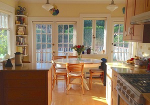 Charming & Cozy Character Home in Lovely Point Grey close to UBC and Downtown