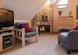 Lake Placid #329 | 1-Bedroom Creekside Condo with Kitchen and Fireplace in Whistler