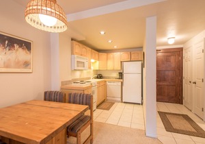 Outdoor pool, free wifi, free parking at building, ski in-center village. in Copper Mountain