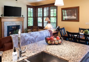 Outpost: Love Ridge 261 -Spacious, Air Conditioned in Jackson