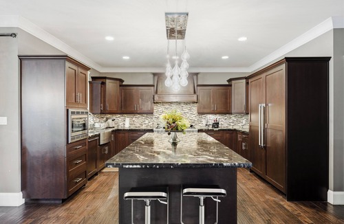 Surrey House | 1‑Acre Private Estate w/Pool & Basketball