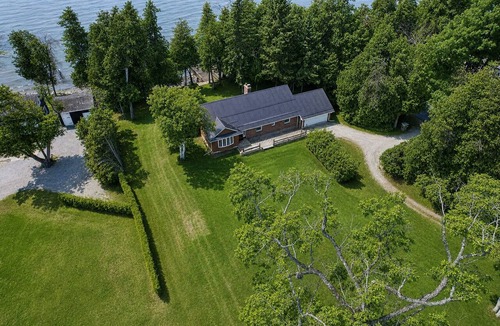 Beaverton House | 1-Acre Private Lake Simcoe Waterfront | 150’ Sandy Beach & Incredible Sunsets