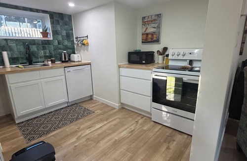Pasadena Apartment | 1 bdrm apt. Sleeps 4. Pet friendly. Pasadena. (Between Corner Brook & Deer Lake)