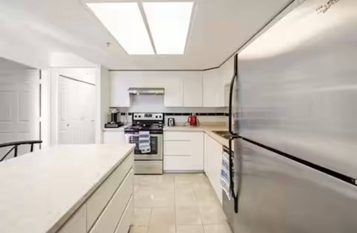 Central Apartment | 1 Bedroom Apartment in Heart of Vancouver